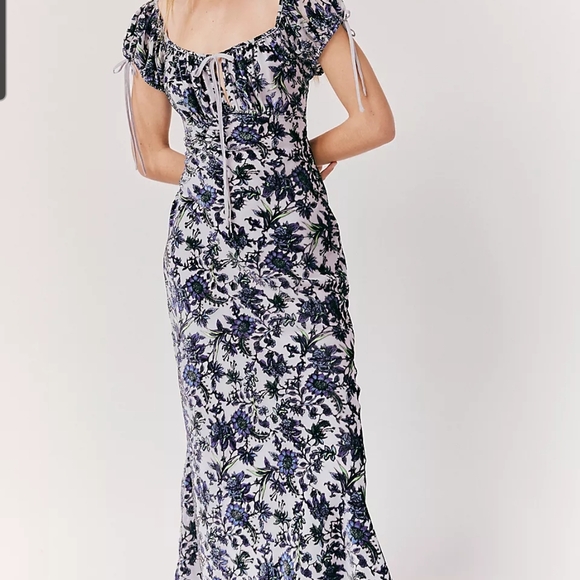 Free People Women's Maxi Dress - Cream - Picture 4 of 8